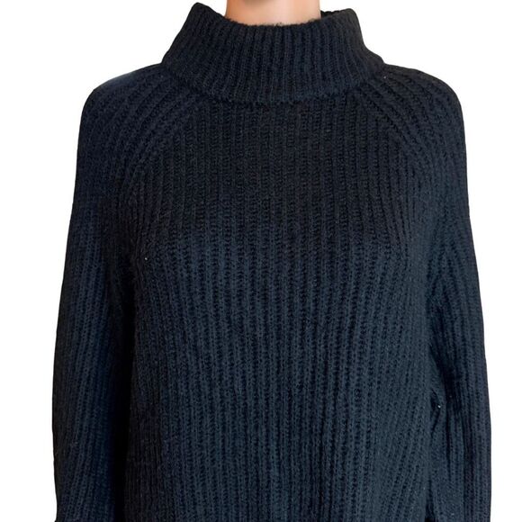 NWT ASOS Design Women’s Black Oversized Chunky Knit Sweater Small - Picture 3 of 6